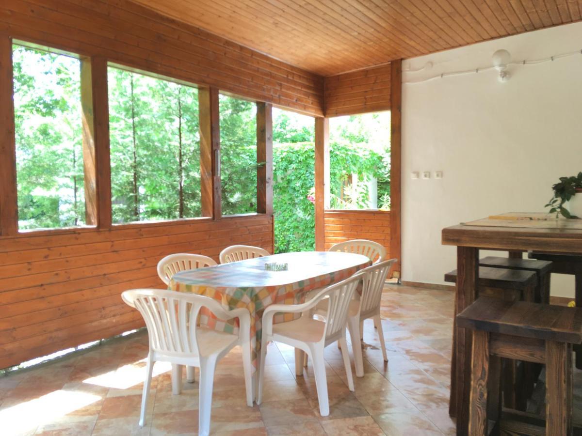 Honvéd apartmanház Balatonlelle Esterno foto