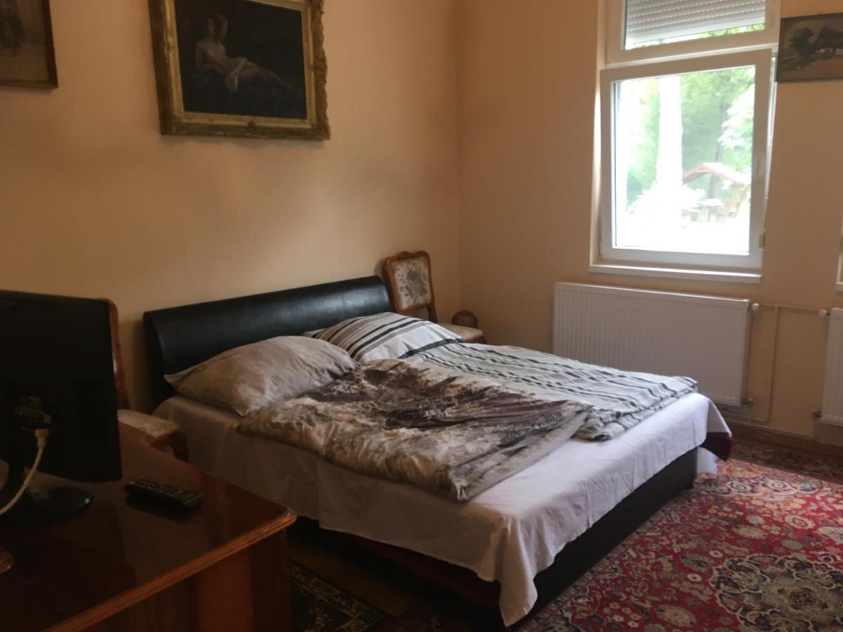 Honvéd apartmanház Balatonlelle Esterno foto